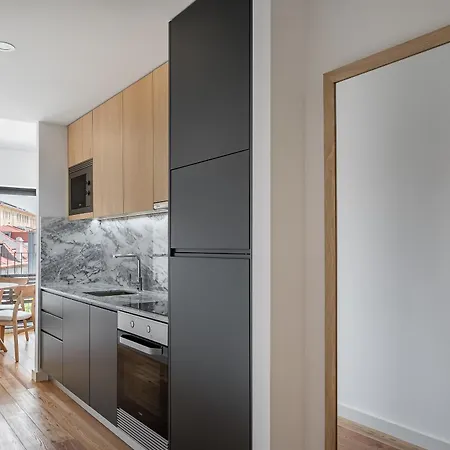 Spacious Apartman Porto