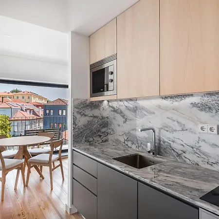 Spacious Apartman